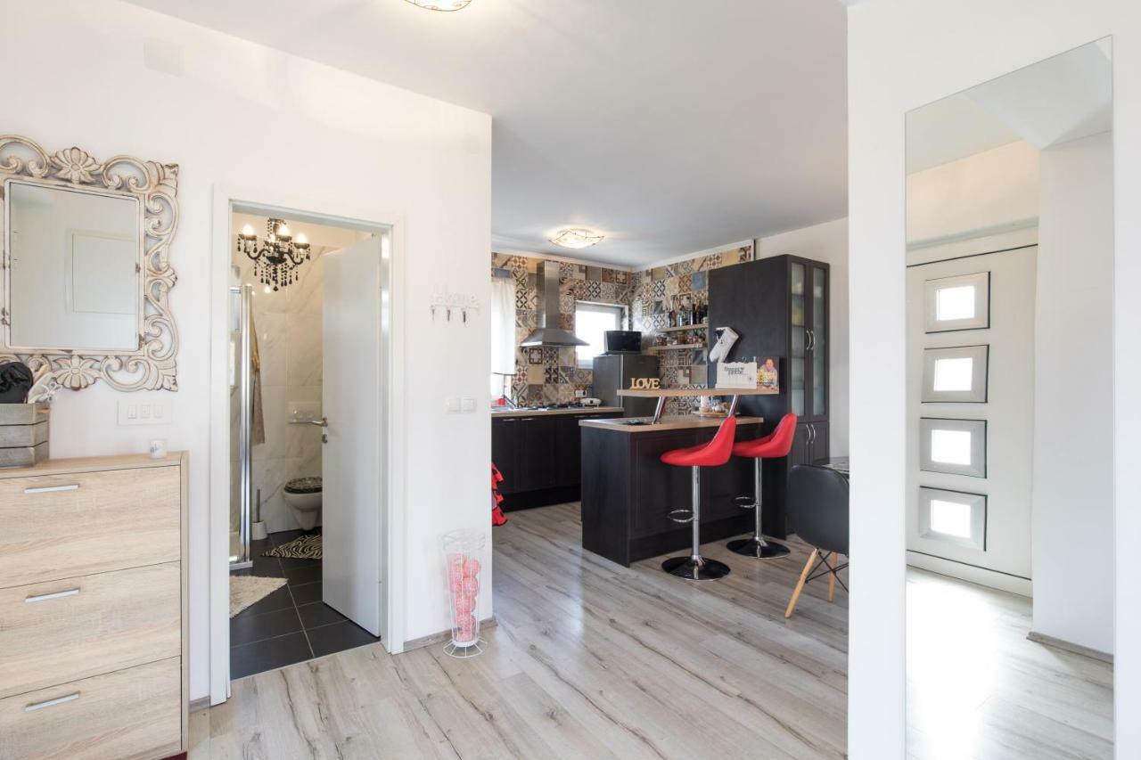 Chic Loft Appartment Крк Экстерьер фото