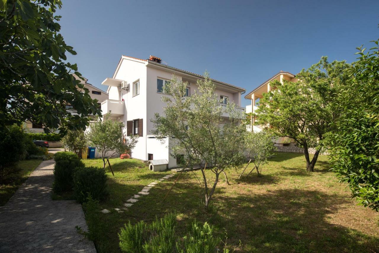 Chic Loft Appartment Крк Экстерьер фото